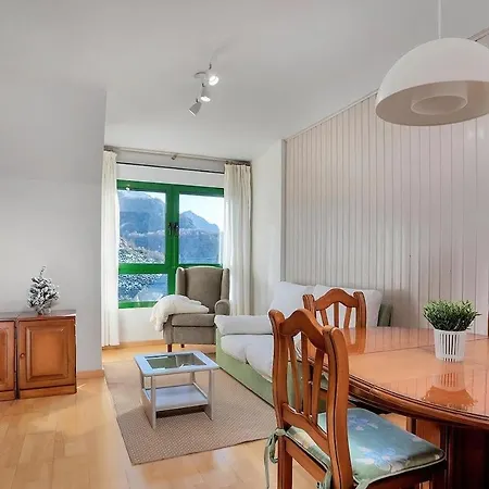 Argualas - Triplex Con Piscina - By Cardi בית נופש פנטיקוסה