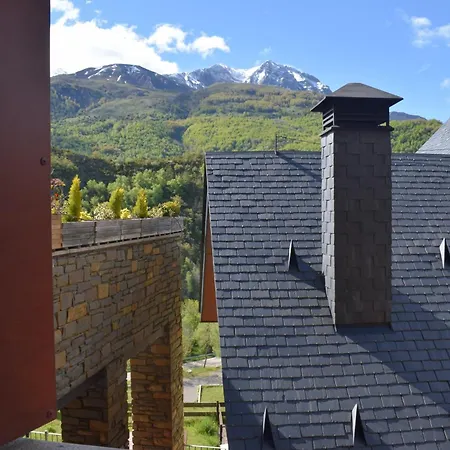 Argualas - Triplex Con Piscina - By Cardi בית נופש *