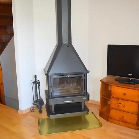 בית נופש Argualas - Triplex Con Piscina - By Cardi