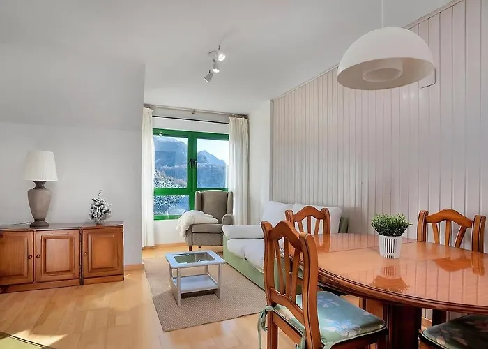 Argualas - Triplex Con Piscina - By Cardi Semesterbostad Panticosa