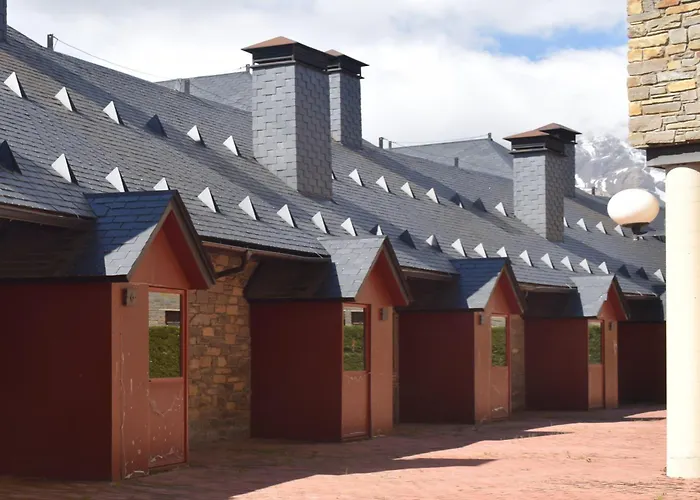 Argualas - Triplex Con Piscina - By Cardi * Panticosa