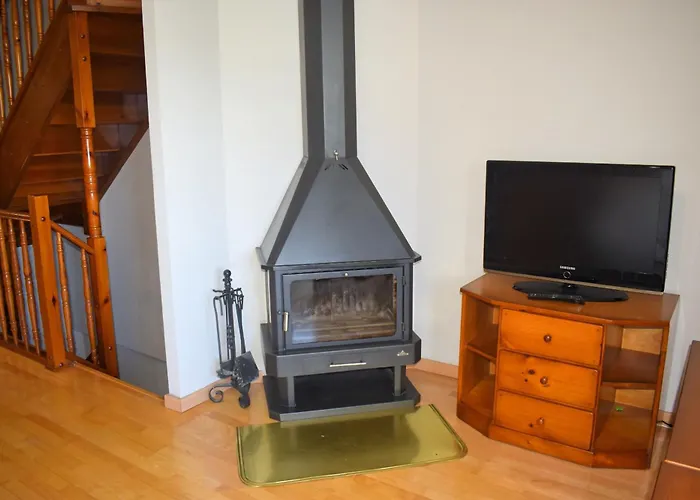 別荘 Argualas - Triplex Con Piscina - By Cardi